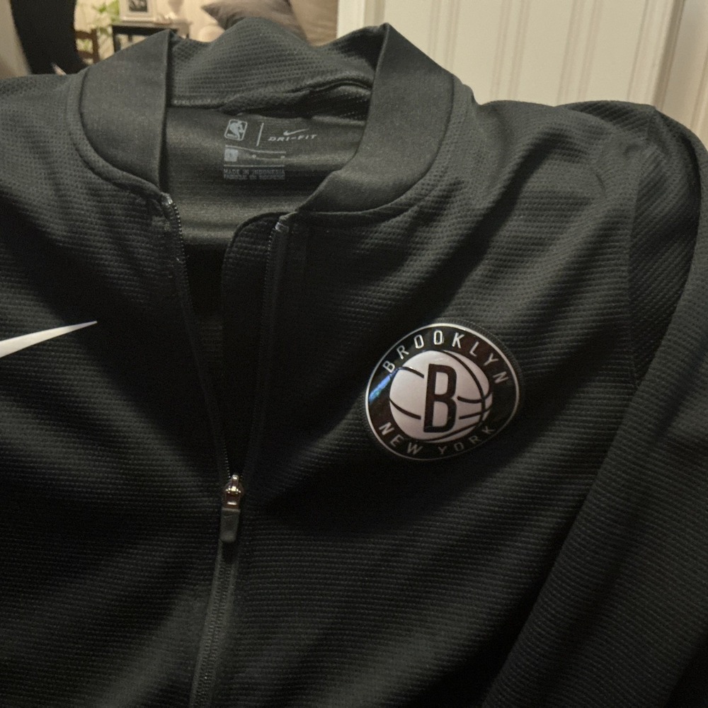 Nike Dri-fit Brooklyn Nets Woman's Large